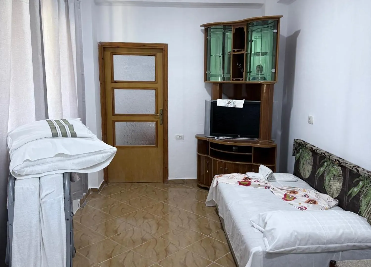 Pensionat Denaj House Hotell Himare Albanien